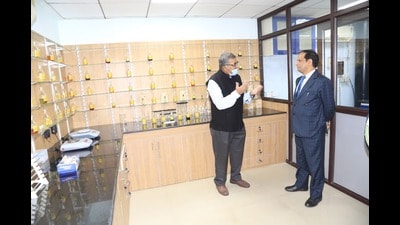 The new lab at CSIR-NBRI, Lucknow, where perfume will be developed using flowers by a group of scientists (Sourced)