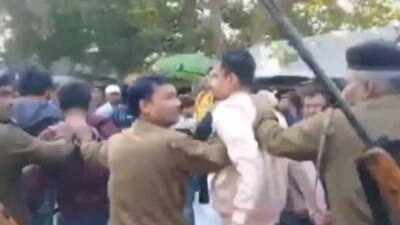 Two accused were held for shooting the (Twitter/video screengrab)