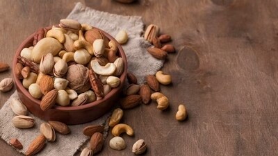 She suggested, “In addition to lifestyle changes, over-the-counter laxatives and fiber supplements can offer relief. However, their use should be approached cautiously, as dependency can develop. Consulting a healthcare professional before using such remedies is advisable. A large number of people are suffering from constipation and find it embarrassing to discuss with the doctor but one shouldn’t take it lightly and try to seek medical attention without any delay to determine the underlying cause behind it.” (Freepik) She suggested, “In addition to lifestyle changes, over-the-counter laxatives and fiber supplements can offer relief. However, their use should be approached cautiously, as dependency can develop. Consulting a healthcare professional before using such remedies is advisable. A large number of people are suffering from constipation and find it embarrassing to discuss with the doctor but one shouldn’t take it lightly and try to seek medical attention without any delay to determine the underlying cause behind it.” (Freepik)