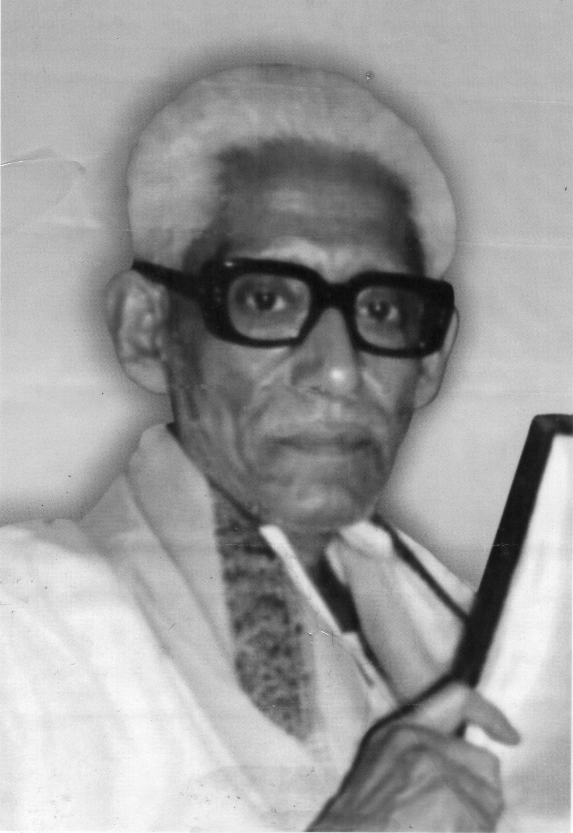 Author Krishnagopal Mallick (Courtesy Niyogi Books)