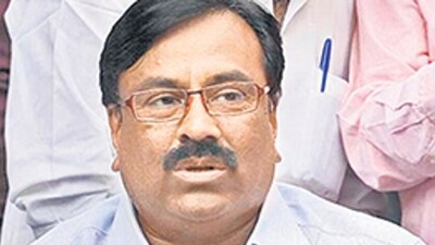Minister Sudhir Mungantiwar ((Anshuman Poyrekar/HT photo)) Minister Sudhir Mungantiwar ((Anshuman Poyrekar/HT photo))