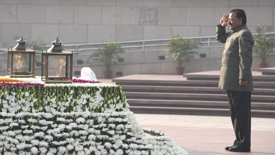 Minister of State for Defence Ajay Bhatt pays tribute at the National War Memorial on the occasion of Vijay Diwas, in New Delhi. (PTI) Minister of State for Defence Ajay Bhatt pays tribute at the National War Memorial on the occasion of Vijay Diwas, in New Delhi. (PTI)