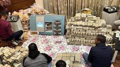₹360 crore of cash stacked in almirahs and cupboards were recovered during raids by I-T officials (HT Photo)