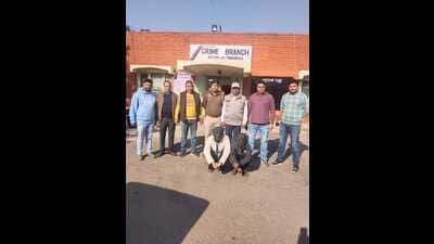 Two of the accused in the custody of Panchkula police. (HT) Two of the accused in the custody of Panchkula police. (HT)