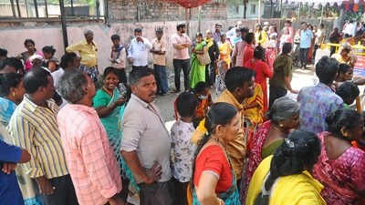 People affected by cyclone Michaung stand in queues to receive the relief funds from Tamil Nadu Chief Minister MK Stalin. (ANI) People affected by cyclone Michaung stand in queues to receive the relief funds from Tamil Nadu Chief Minister MK Stalin. (ANI)