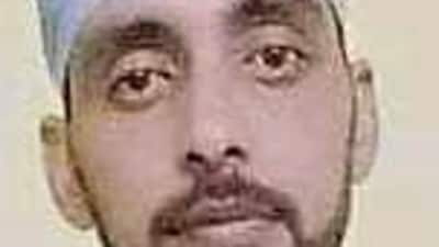 Sayed Ishaan Bukhari, alias Ishaan Bukhari, aka Dr Ishaan Bukhari, is a resident of Kupwara in Kashmir Sayed Ishaan Bukhari, alias Ishaan Bukhari, aka Dr Ishaan Bukhari, is a resident of Kupwara in Kashmir