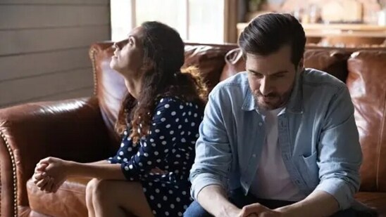 In a relationship, it is important to address and de-escalate a conflict to stop it from going out of control. "The secret to de-escalation of conflict is to recognise and attend to the vulnerable spots in ways that don’t engage in negativity, shame, blame, or criticism," wrote Therapist Jordan Dann. Here are a few ways to de-escalate a conflict.(Unsplash)