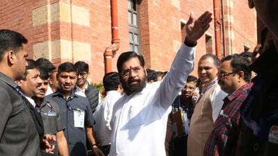 Nagpur:18December2023 Maharashtra Chief Minister Eknath Shinde arrives to attend during the Winter Session of Maharashtra State Assembly, at Vidhan Bhawan, in Nagpur, Monday Dec 18, 2023 Photo by Sunny Shende