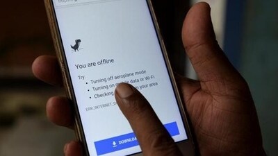 Users reported having difficulty accessing social media platforms in Lahore, Karachi and Islamabad shortly after 8 pm. (Image for representation)