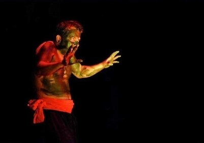 The play Badaa Bhaand is written by Vijaydaan Dethaa and directed by Ajay Kumar. The play Badaa Bhaand is written by Vijaydaan Dethaa and directed by Ajay Kumar.
