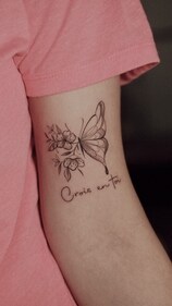 Minimal fineline tattoos feature delicate and slender ink strokes. (Photo by tattoo artist Saunak Roy) Minimal fineline tattoos feature delicate and slender ink strokes. (Photo by tattoo artist Saunak Roy)