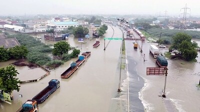"On December 18, Tamil Nadu received unprecedented rains in the last 24 hours that have caused extensive flooding in Tirunelveli and Thoothukudi districts. The IAF responded swiftly and tasked Air Force Station Sulur with humanitarian assistance and disaster relief operations, which is currently being undertaken by MI -17 V5 helicopter," the Indian Air Force said in a post on 'X'. (ANI ) "On December 18, Tamil Nadu received unprecedented rains in the last 24 hours that have caused extensive flooding in Tirunelveli and Thoothukudi districts. The IAF responded swiftly and tasked Air Force Station Sulur with humanitarian assistance and disaster relief operations, which is currently being undertaken by MI -17 V5 helicopter," the Indian Air Force said in a post on 'X'. (ANI )