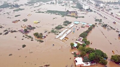 The operation aims to complete the rescue as soon as possible. In parallel, the Army has been aiding the evacuation of people from flood-hit areas and providing them with medical assistance. (ANI ) The operation aims to complete the rescue as soon as possible. In parallel, the Army has been aiding the evacuation of people from flood-hit areas and providing them with medical assistance. (ANI )