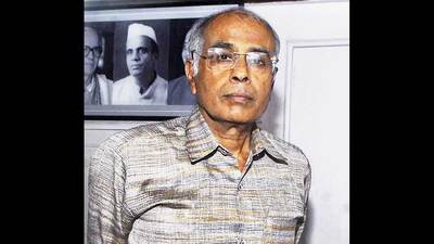 Dr Dabholkar, while on a morning walk, was shot dead by two motorcycle-borne assailants near Omkareshwar Bridge in Shaniwar Peth on August 20, 2013. (HT PHOTO) Dr Dabholkar, while on a morning walk, was shot dead by two motorcycle-borne assailants near Omkareshwar Bridge in Shaniwar Peth on August 20, 2013. (HT PHOTO)