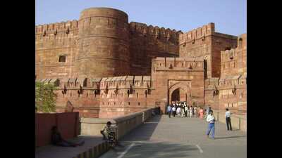 Entrance to Agra Fort. (HT) Entrance to Agra Fort. (HT)