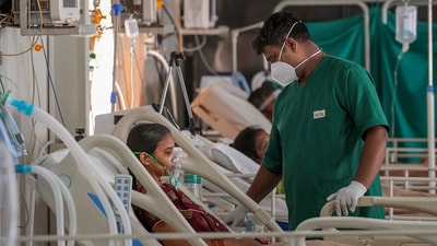 Currently, there is no evidence to suggest that the JN.1 subvariant can cause more severe symptoms or spread more rapidly than the variants already in circulation. (PTI) Currently, there is no evidence to suggest that the JN.1 subvariant can cause more severe symptoms or spread more rapidly than the variants already in circulation. (PTI)