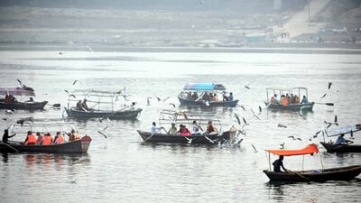 Pilgrims and visitors enjoy boat rides at Sangam in Prayagraj on Tuesday. (HT Photo) Pilgrims and visitors enjoy boat rides at Sangam in Prayagraj on Tuesday. (HT Photo)