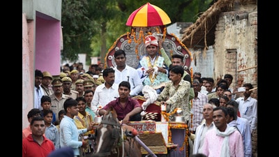 The criteria to avail benefits under this scheme is that one of the partners has to be from a scheduled caste/tribe or other backward class while the other has to be from the open category of the Hindu, Lingayat, Jain or Sikh community. (REPRESENTATIVE PIC) The criteria to avail benefits under this scheme is that one of the partners has to be from a scheduled caste/tribe or other backward class while the other has to be from the open category of the Hindu, Lingayat, Jain or Sikh community. (REPRESENTATIVE PIC)