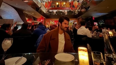Vijay Deverakonda is shooting for his next in NY (Threads) Vijay Deverakonda is shooting for his next in NY (Threads)