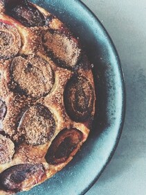 Plum cake (Unsplash/Elena Sambros) Plum cake (Unsplash/Elena Sambros)