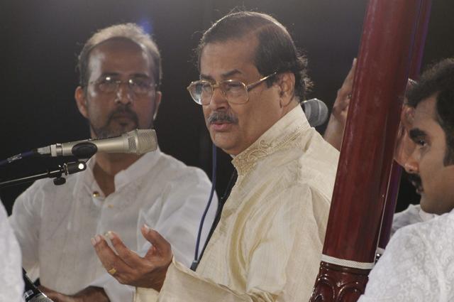 Vocalist Pt Ajoy Chakraborty performing in Kolkata on January 26, 2017. (Samir Jana/HT PHOTO) Vocalist Pt Ajoy Chakraborty performing in Kolkata on January 26, 2017. (Samir Jana/HT PHOTO)