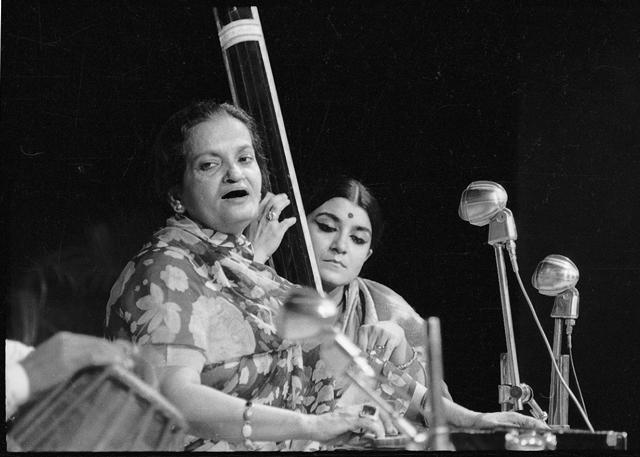 Classical Singer Begum Akhtar (KK Chawla) Classical Singer Begum Akhtar (KK Chawla)