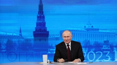 Russia-Ukraine War: Russian president Vladimir Putin speaks during his annual news conference in Moscow, Russia. (AP) Russia-Ukraine War: Russian president Vladimir Putin speaks during his annual news conference in Moscow, Russia. (AP)