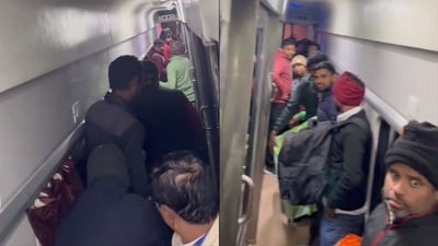 The picture shows crowded first-tier AC coach of Sikkim Mahananda Express. (X/@SwatiRaj9294) The picture shows crowded first-tier AC coach of Sikkim Mahananda Express. (X/@SwatiRaj9294)