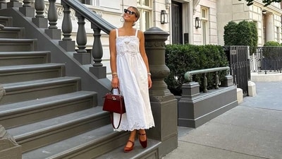 Model Sofia Richie Grainge opts for burgundy hued bellies Model Sofia Richie Grainge opts for burgundy hued bellies