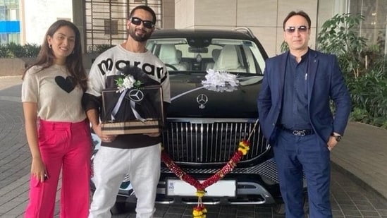 Actor Shahid Kapoor and his wife Mira Rajput pose with their brand new Mercedes Maybach GLS 600. (Instagram)