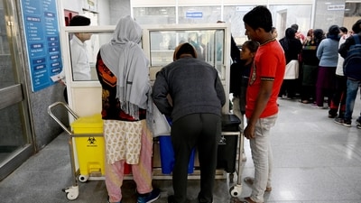 A health worker collects a sample for a Covid test at the district hospital in Sector 39 Noida on Thursday (HT Photo/Sunil Ghosh) A health worker collects a sample for a Covid test at the district hospital in Sector 39 Noida on Thursday (HT Photo/Sunil Ghosh)