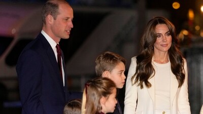 Royal family Christmas: Kate, The Princess of Wales, and Prince William arrive with Princess Charlotte of Wales, Prince George and Prince Louis at Westminster Abbey in London. (AP) Royal family Christmas: Kate, The Princess of Wales, and Prince William arrive with Princess Charlotte of Wales, Prince George and Prince Louis at Westminster Abbey in London. (AP)