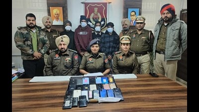 Ludhiana: Four held for snatching, 25 mobiles recovered