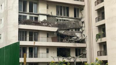 Three balconies located in another tower of the condominium collapsed on Sunday evening — the same tower which partially collapsed last year, resulting in the death of two women. (HT Photo) Three balconies located in another tower of the condominium collapsed on Sunday evening — the same tower which partially collapsed last year, resulting in the death of two women. (HT Photo)
