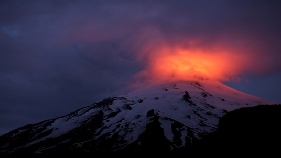 Lava flows from a volcano in Iceland were slowing on Wednesday, the Icelandic Metrological Office said on Wednesday. The volcano erupted in southwestern Iceland late on Monday north of Grindavik, a fishing town of 3,400 people on the Reykjanes Peninsula.&nbsp;&nbsp;(REUTERS)