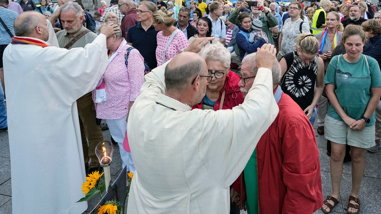 All you need is love, the Pope agrees (as did the Beatles) - Vimarsana News