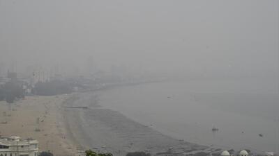 Mumbai, India - Dec. 22, 2023:Haze on city skyline at Marine Drives, in Mumbai, India, on Friday, December 22, 2023. (Photo by Anshuman Poyrekar/ Hindustan Times) (Hindustan Times) Mumbai, India - Dec. 22, 2023:Haze on city skyline at Marine Drives, in Mumbai, India, on Friday, December 22, 2023. (Photo by Anshuman Poyrekar/ Hindustan Times) (Hindustan Times)
