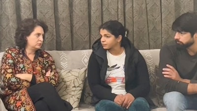 Congress leader Priyanka Gandhi Vadra interacts with wrestler Sakshi Malik at her residence. (PTI) Congress leader Priyanka Gandhi Vadra interacts with wrestler Sakshi Malik at her residence. (PTI)
