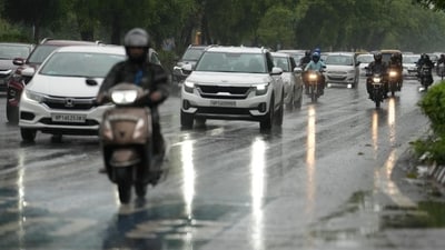 The light rainfall in Delhi is expected to dip the minimum temperature in the national capital to 5 degrees Celsius. (PTI) The light rainfall in Delhi is expected to dip the minimum temperature in the national capital to 5 degrees Celsius. (PTI)