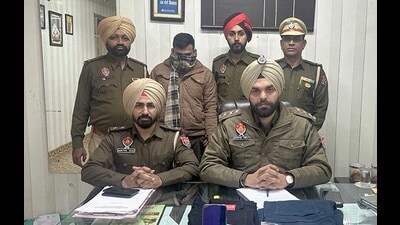 The accused in custody of police in Ludhiana. (HT Photo)