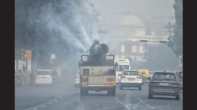 An anti-smog gun on a multi-purpose vehicle in New Delhi on Saturday. (ANI) An anti-smog gun on a multi-purpose vehicle in New Delhi on Saturday. (ANI)