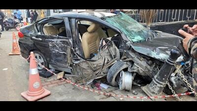 The car in which the four medical students were travelling in Bathinda on Friday night. Police said the speeding car first hit the road divider before crashing into a unipole near the entry gate of the newly built multi-level parking on Mall Road. (Sanjeev Kumar/HT) The car in which the four medical students were travelling in Bathinda on Friday night. Police said the speeding car first hit the road divider before crashing into a unipole near the entry gate of the newly built multi-level parking on Mall Road. (Sanjeev Kumar/HT)