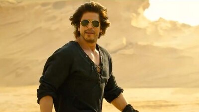 Dunki worldwide box office collection day 2: Shah Rukh Khan in a still from Dunki. Dunki worldwide box office collection day 2: Shah Rukh Khan in a still from Dunki.