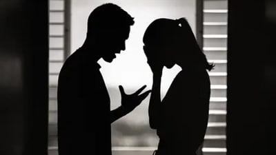 When we feel that the relationship is not equal – be it financially or in sharing responsibilities – it can make us feel frustrated and angry. (Unsplash) When we feel that the relationship is not equal – be it financially or in sharing responsibilities – it can make us feel frustrated and angry. (Unsplash)