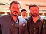 Sunny Deol spoke about Salman Khan. Sunny Deol spoke about Salman Khan.
