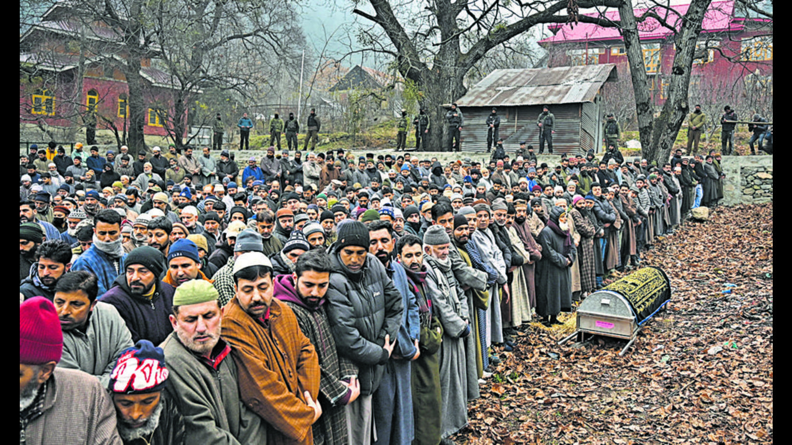 Terrorists gun down retired J&K cop during prayer call - Vimarsana News
