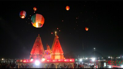 Handicrafts made by jail inmates garner  ₹8L revenue at Gita Mohatsav. (HT PHOTO)