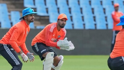 Gauteng: Indian players Shubman Gill, KL Rahul, Shreyas Iyer and Yashasvi Jaiswal during a practice session ahead of the first Test cricket match between India and South Africa (PTI) Gauteng: Indian players Shubman Gill, KL Rahul, Shreyas Iyer and Yashasvi Jaiswal during a practice session ahead of the first Test cricket match between India and South Africa (PTI)