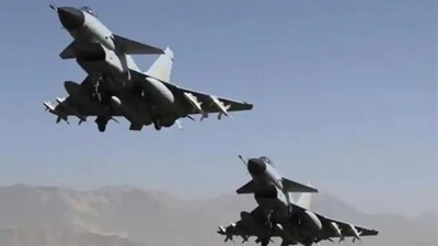 Taiwan's defence ministry said the Chinese J-10, J-11 and J-16 fighter jets had crossed the median line at points to the north and centre of the strait. (AP File ) Taiwan's defence ministry said the Chinese J-10, J-11 and J-16 fighter jets had crossed the median line at points to the north and centre of the strait. (AP File )