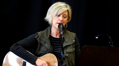 Laura Lynch's legacy endures beyond the band ( Kansas City Oasis) Laura Lynch's legacy endures beyond the band ( Kansas City Oasis)